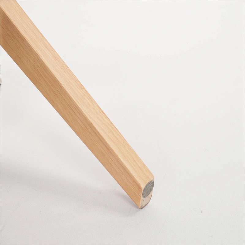 Freizeitstuhl aus Massivholz mit Polstern und Armlehnen für Wohnzimmer oder Schlafzimmer