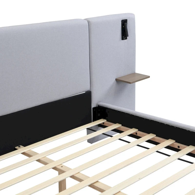 Cama con plataforma de lino gris, estructura grande tapizada con respaldo alado, luces de noche y estantes de almacenamiento