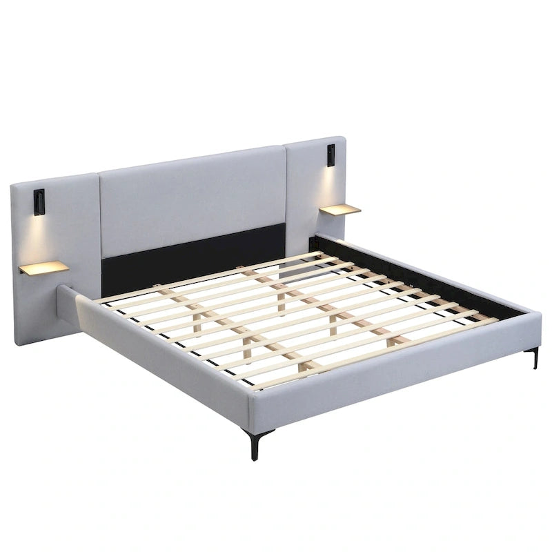 Cama con plataforma de lino gris, estructura grande tapizada con respaldo alado, luces de noche y estantes de almacenamiento