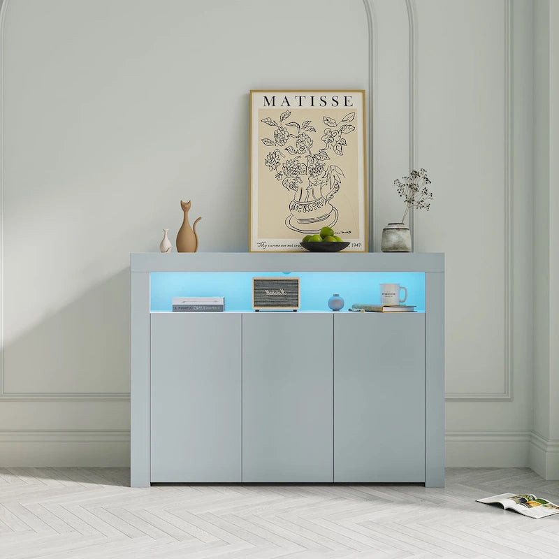 Sideboard mit Hochglanzoberfläche und LED-Beleuchtung