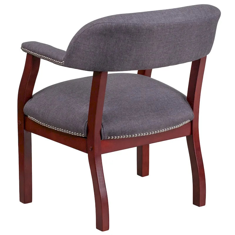 Fauteuil de conférence avec garniture de clous décoratifs